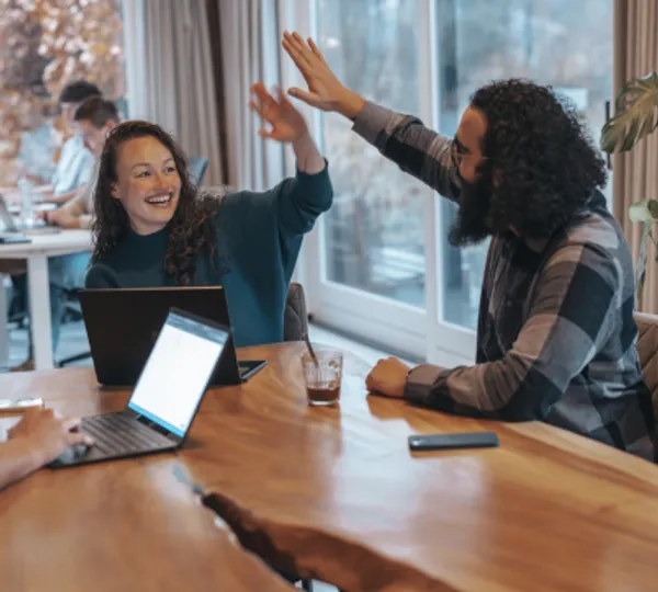 RealConnections Expands Customer Experience Portfolio with Intercom
